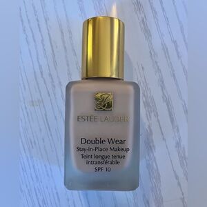 Estee Lauder Double Wear Foundation 1C0 Shell Nearly New